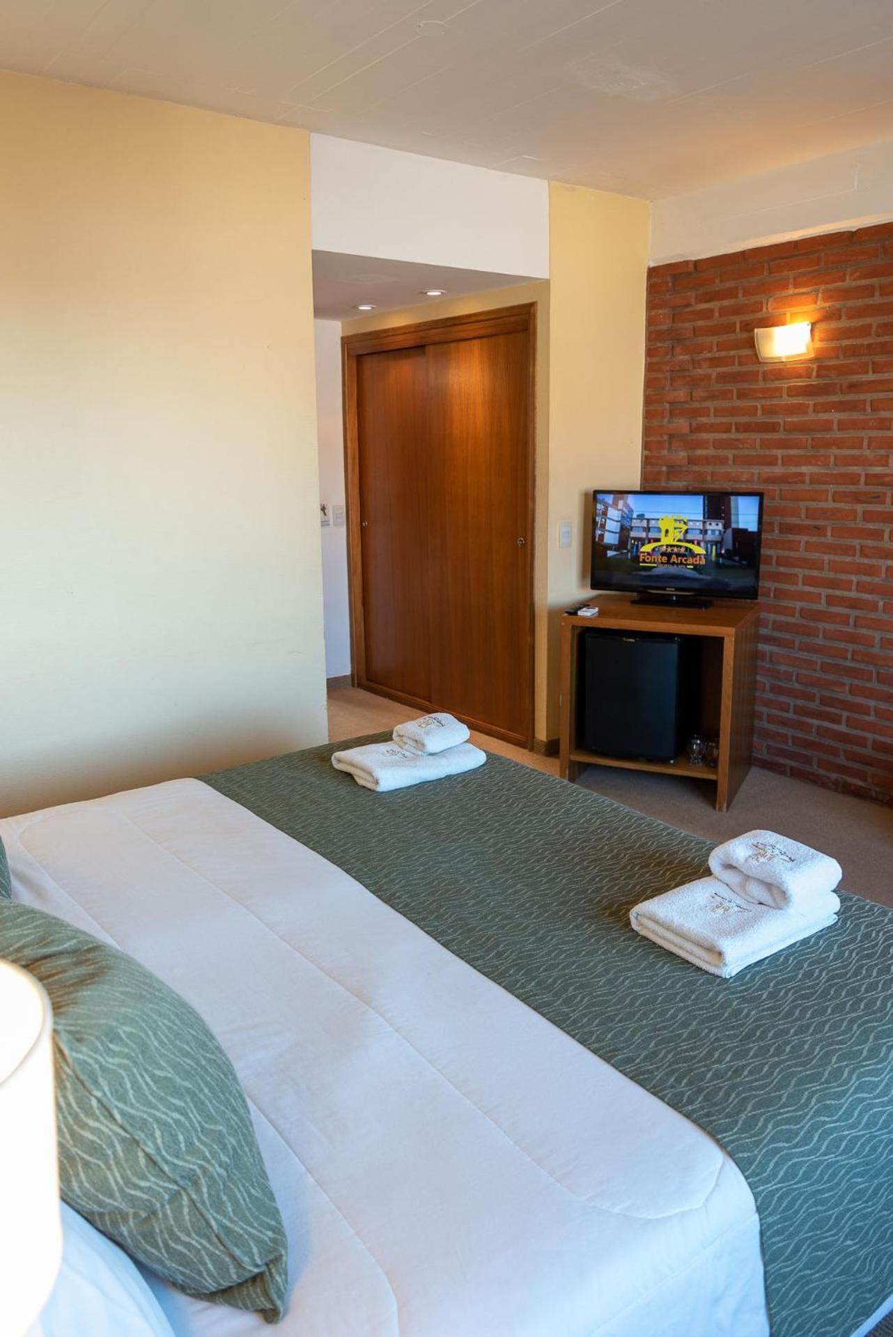 Hotel Fonte Arcada Villa Gesell Camera foto