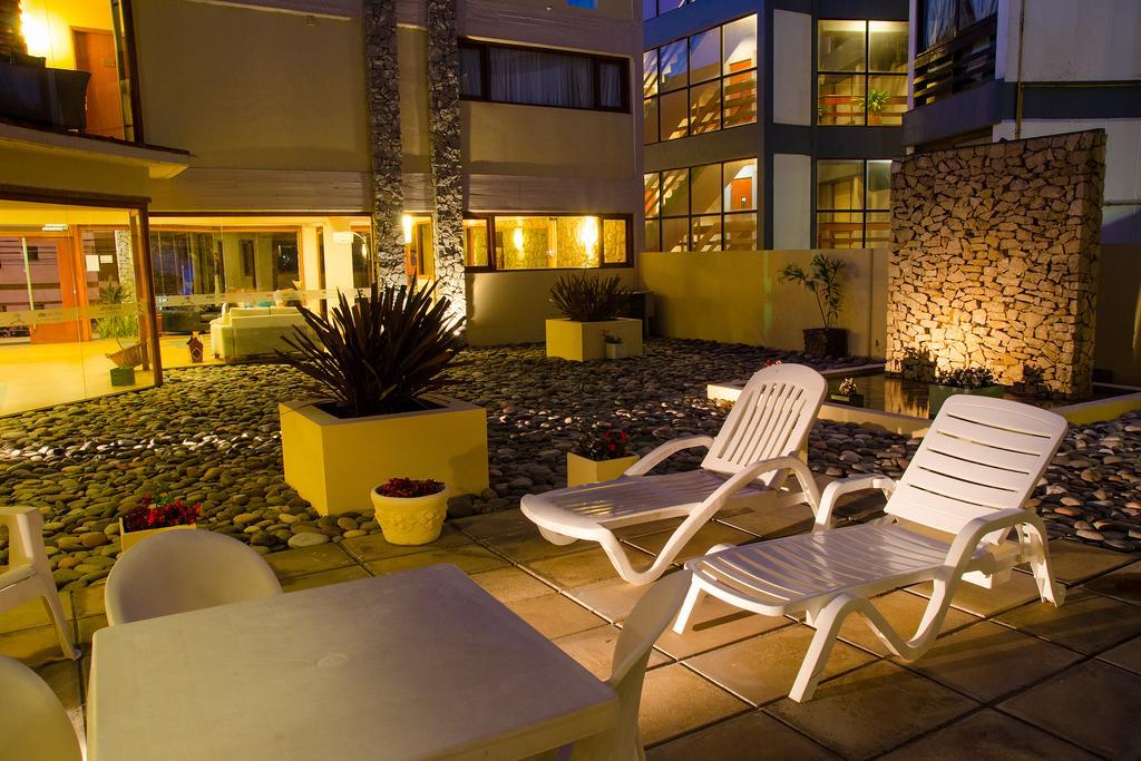 Hotel Fonte Arcada Villa Gesell Esterno foto